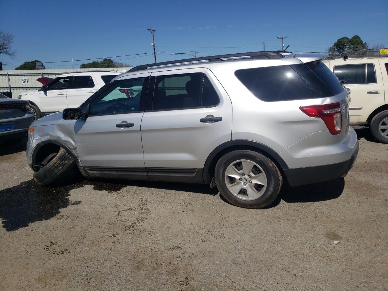 2013 Ford Explorer - Image 2
