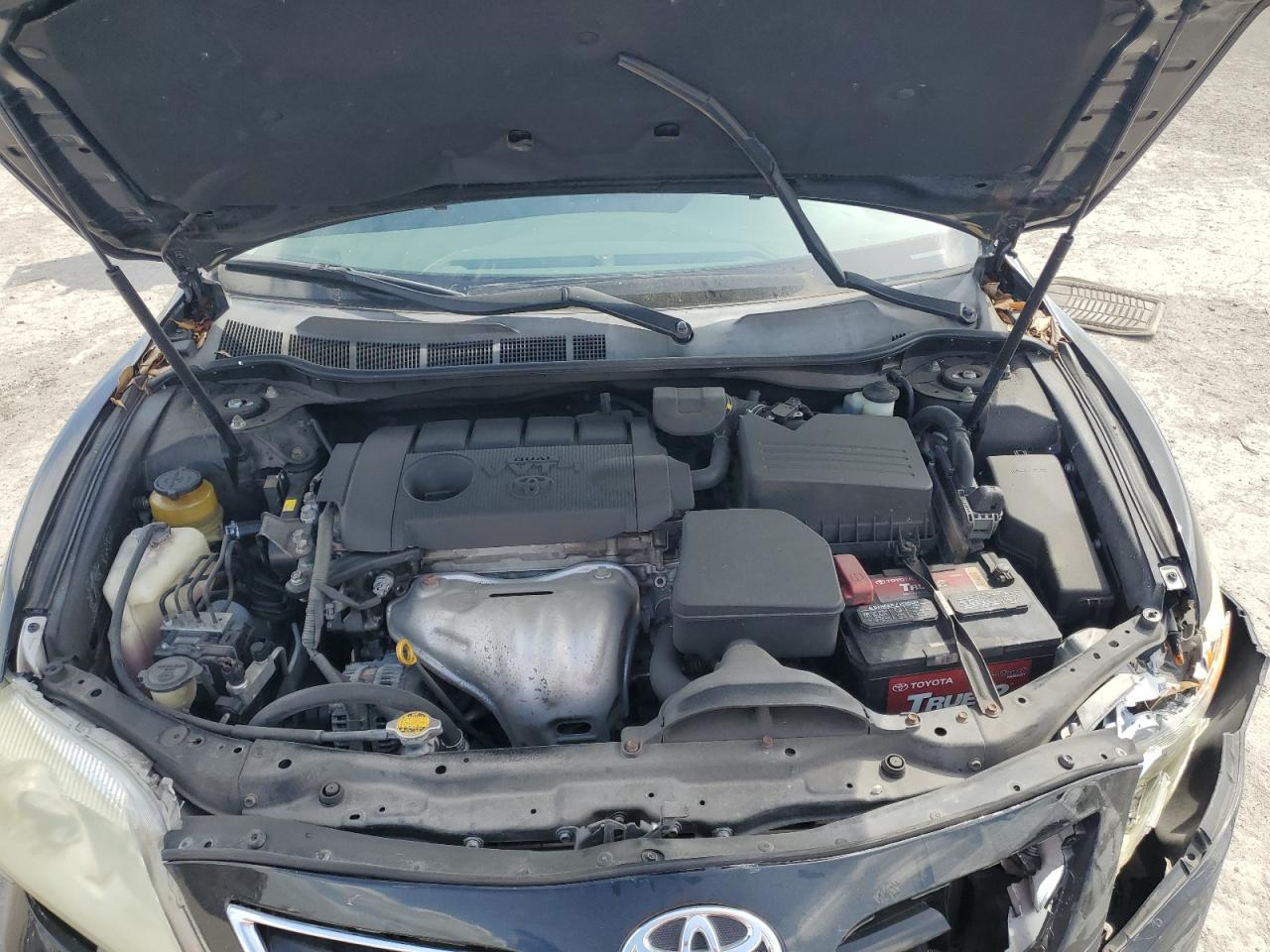 2011 Toyota Camry - Image 11