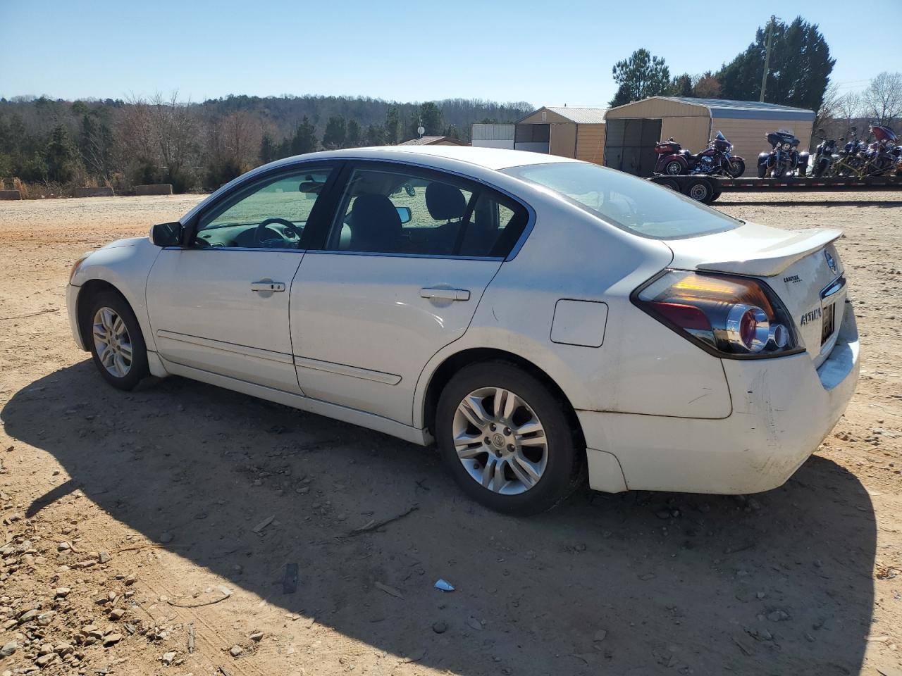 2011 Nissan Altima - Image 2