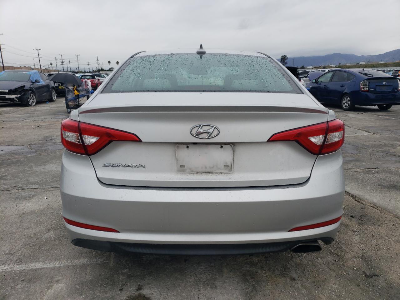 2016 Hyundai Sonata - Image 6