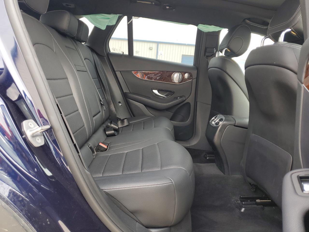 2018 Mercedes-Benz GLC - Image 11