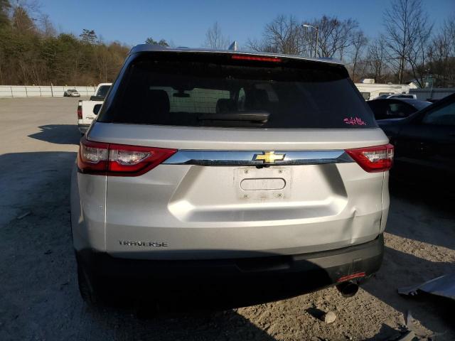  CHEVROLET TRAVERSE 2021 Srebrny