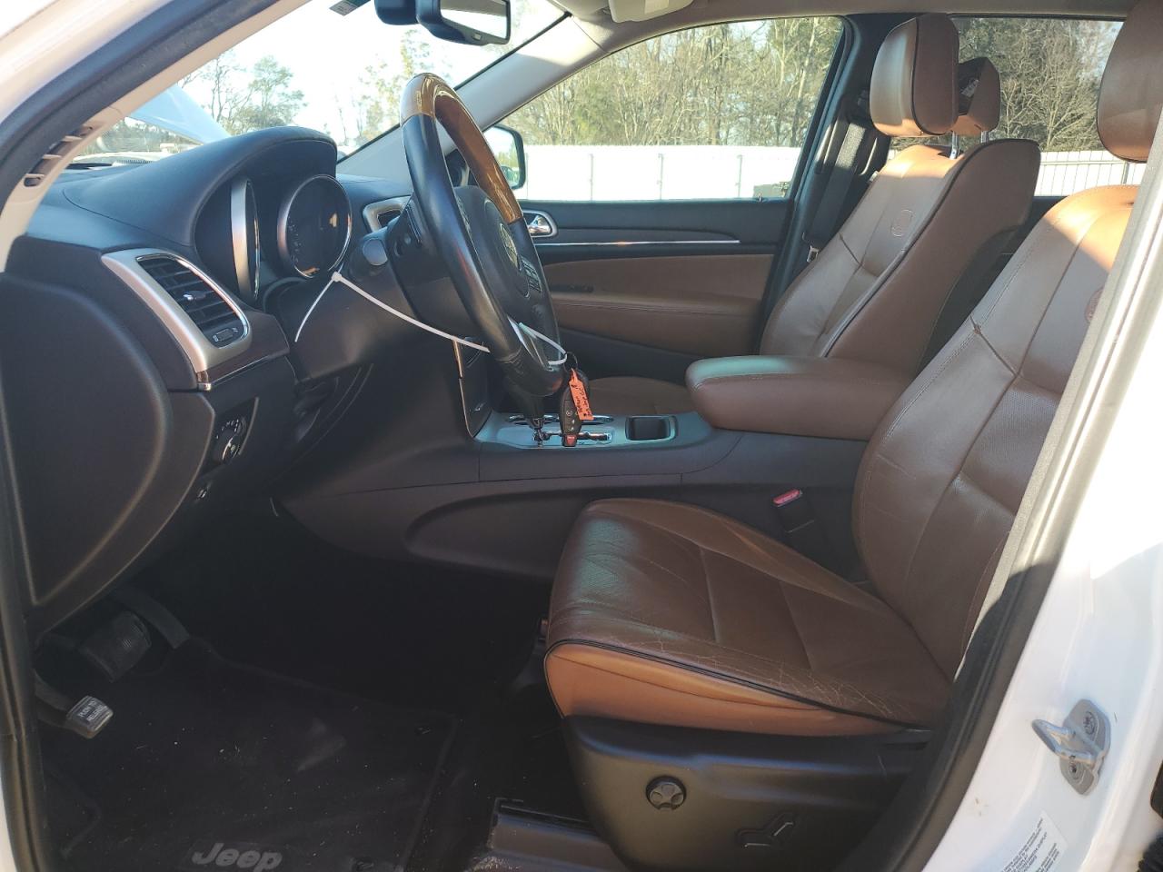 2013 Jeep Grand Cherokee - Image 7