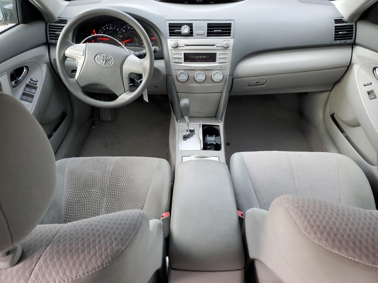 2011 Toyota Camry - Image 8