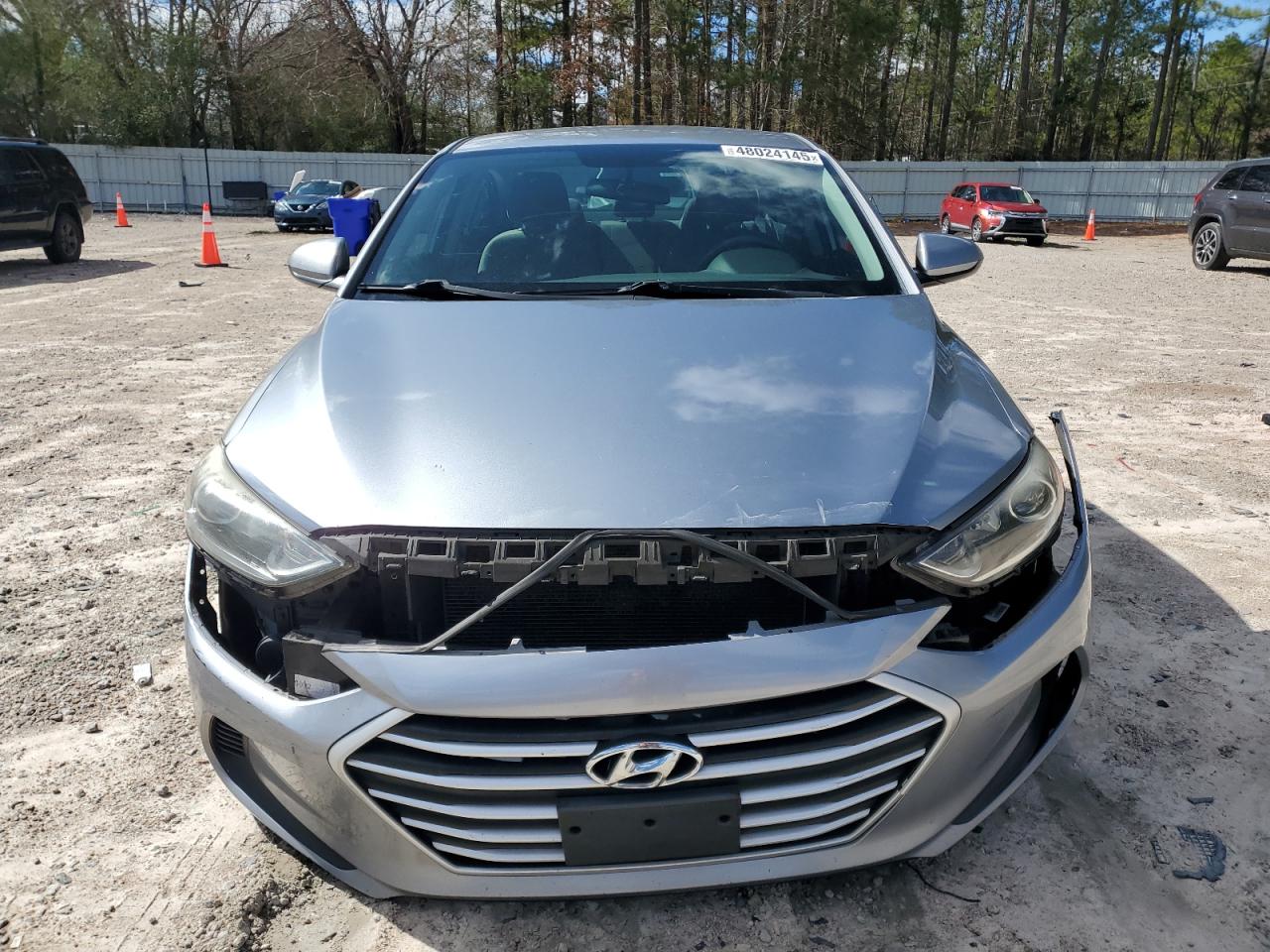 2017 Hyundai Elantra - Image 5