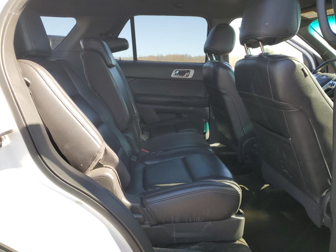 2013 Ford Explorer - Image 11