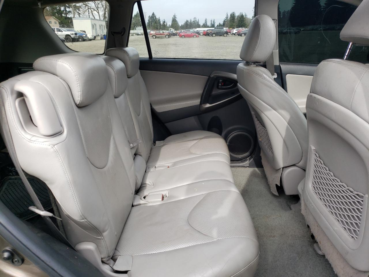 2011 Toyota RAV 4 - Image 11