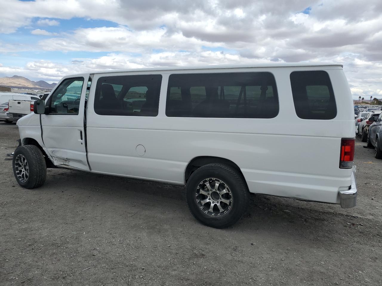 2012 Ford Econoline - Image 2