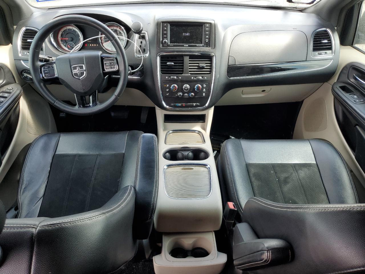 2018 Dodge Caravan - Image 8