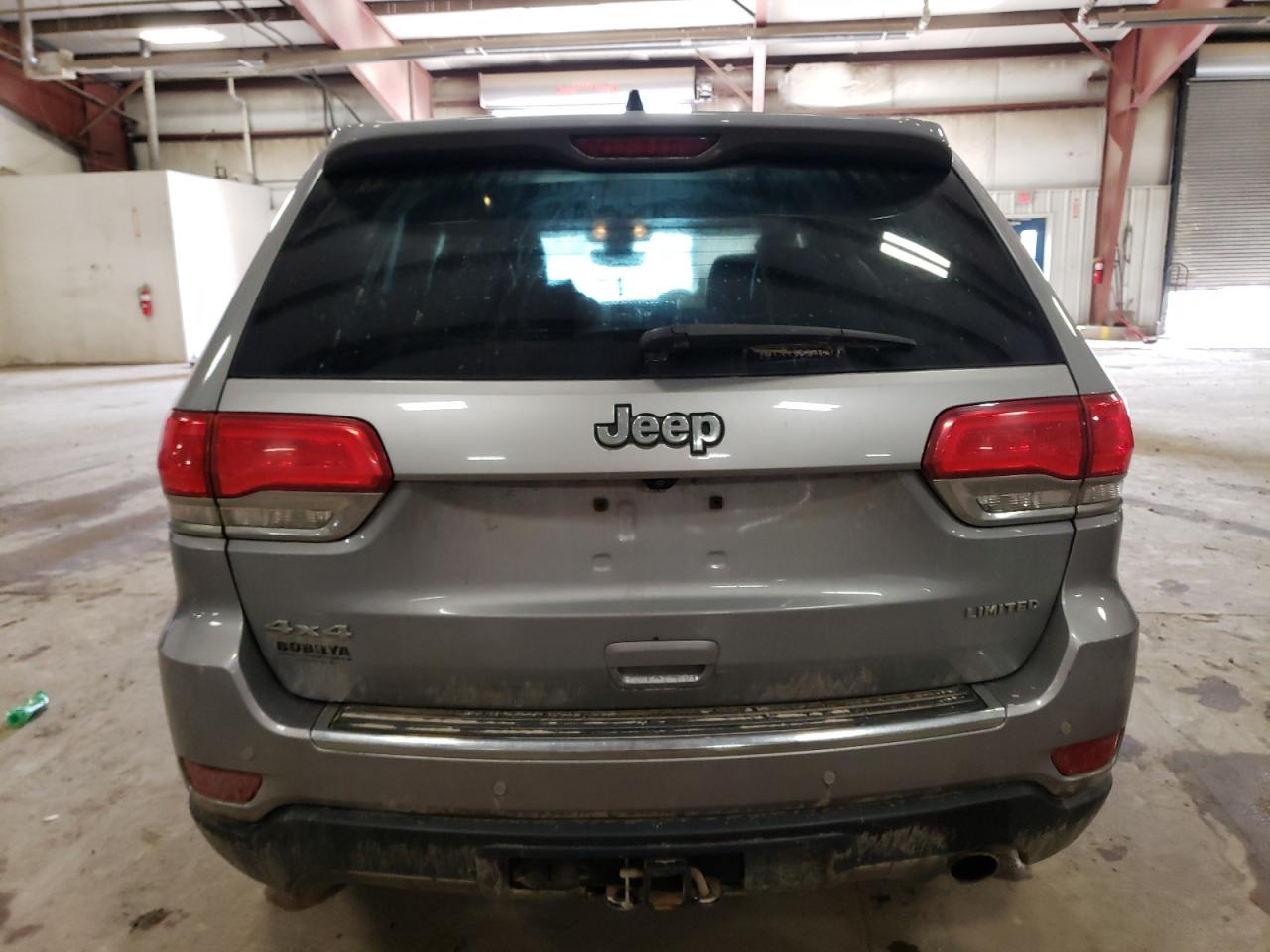 2018 Jeep Grand Cherokee - Image 6