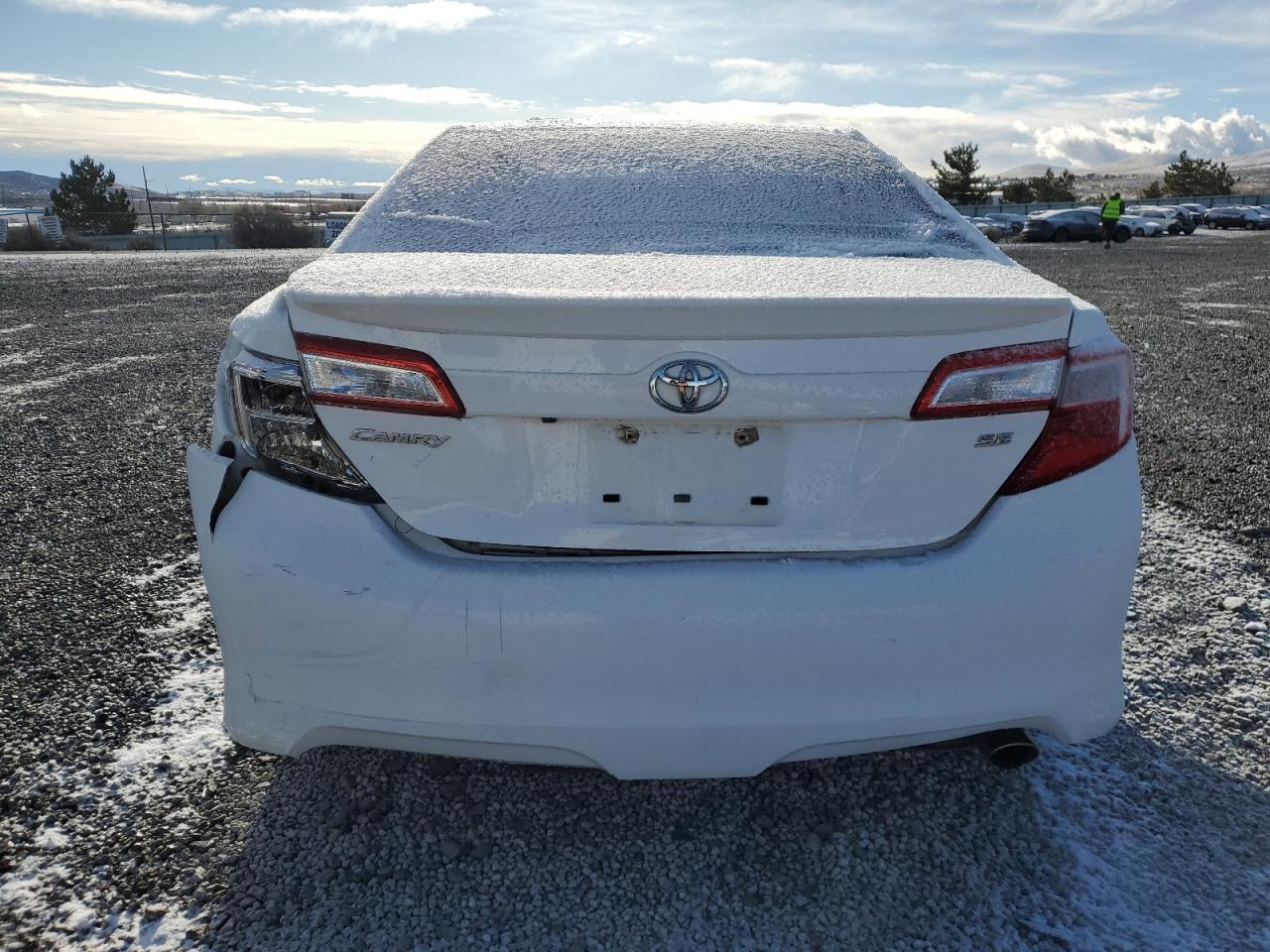 2014 Toyota Camry - Image 6