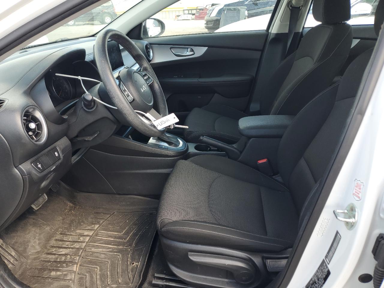 2023 Kia Forte - Image 7