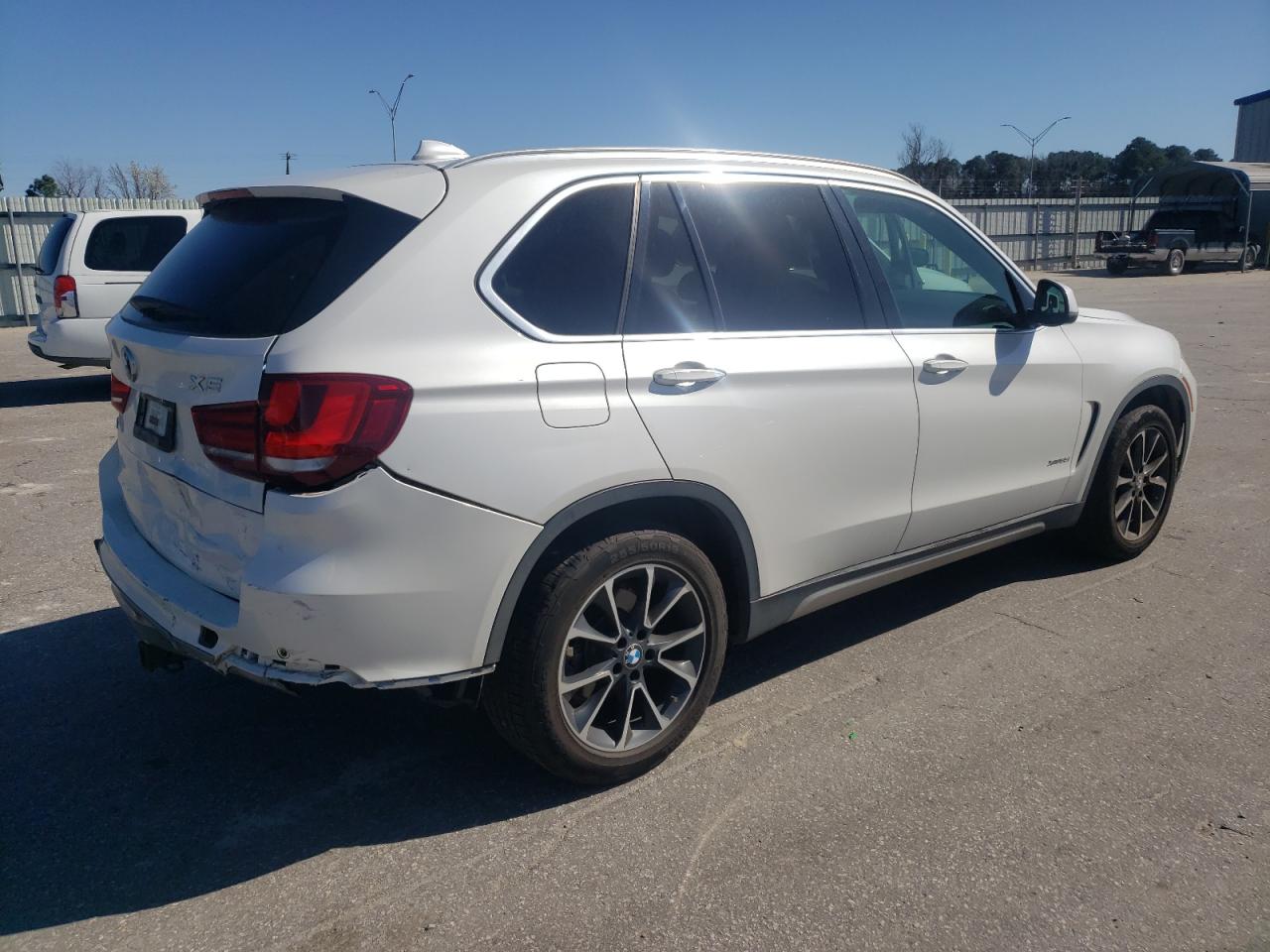 2017 BMW X5 - Image 3