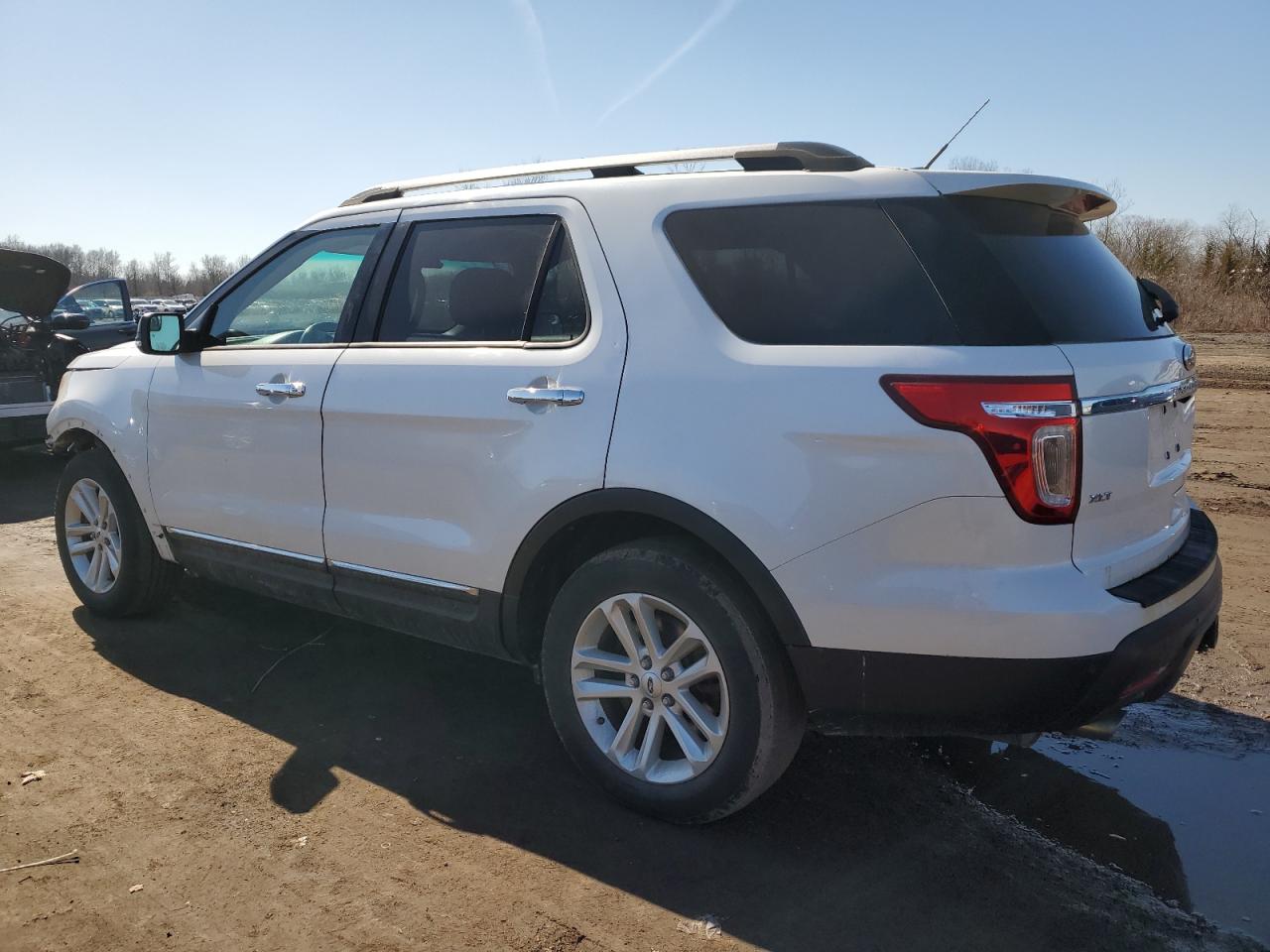 2013 Ford Explorer - Image 2