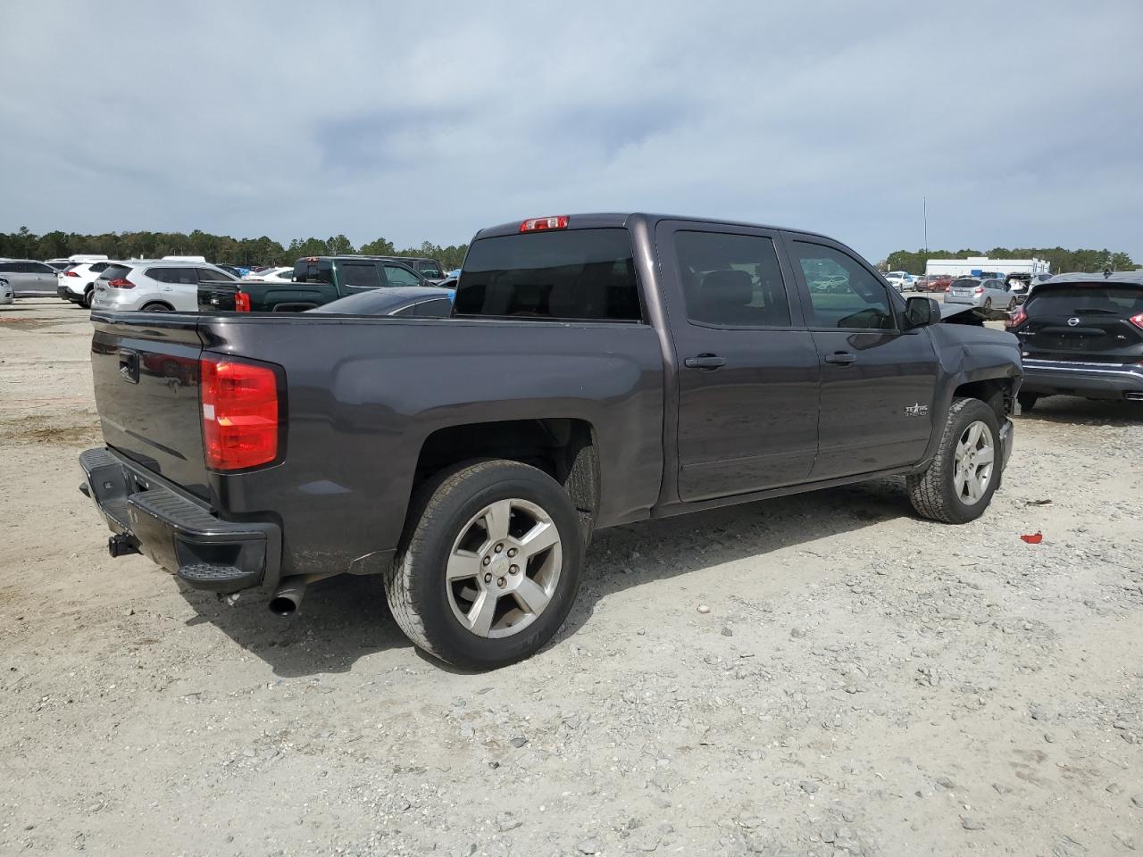 2015 Chevrolet Silverado - Image 3