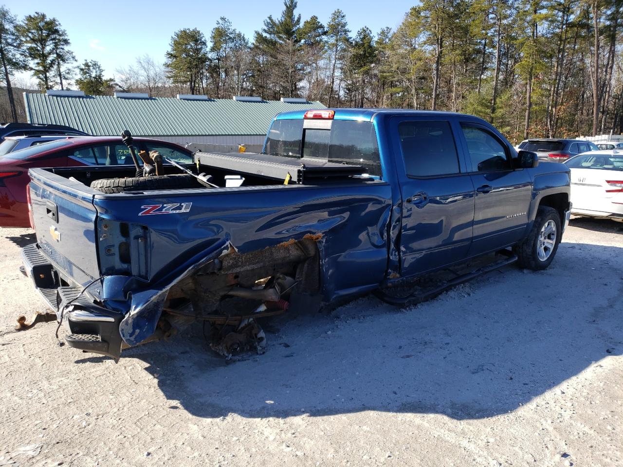 2015 Chevrolet Silverado - Image 3