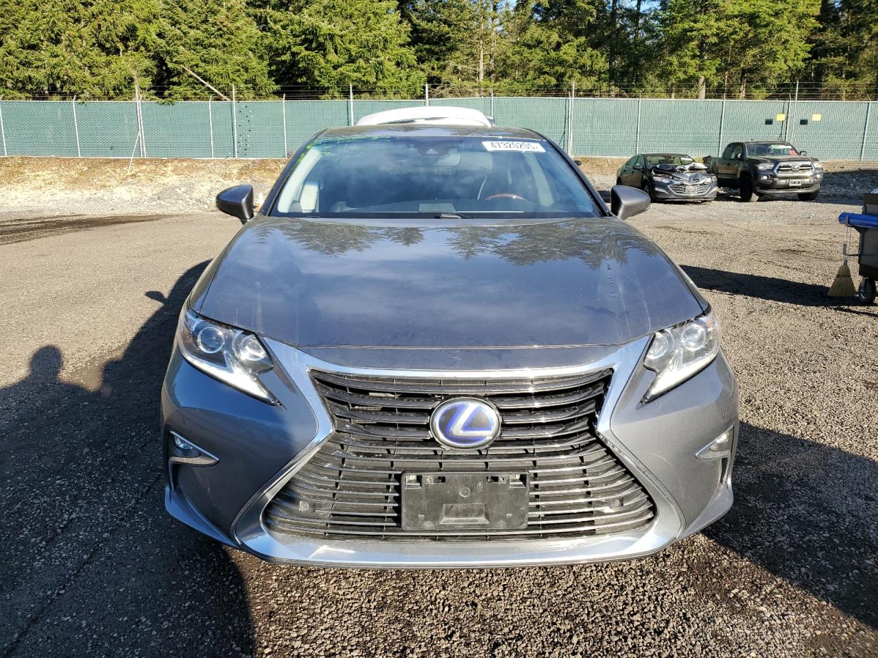 2018 Lexus ES - Image 5
