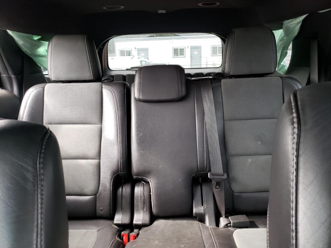 2015 Ford Explorer - Image 10