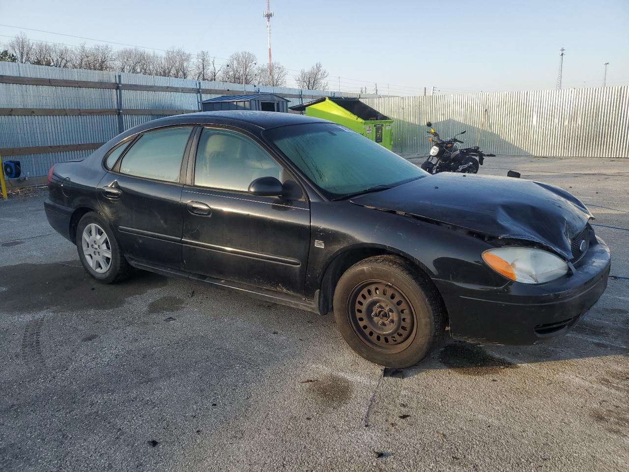 2006 Ford Taurus - Image 4