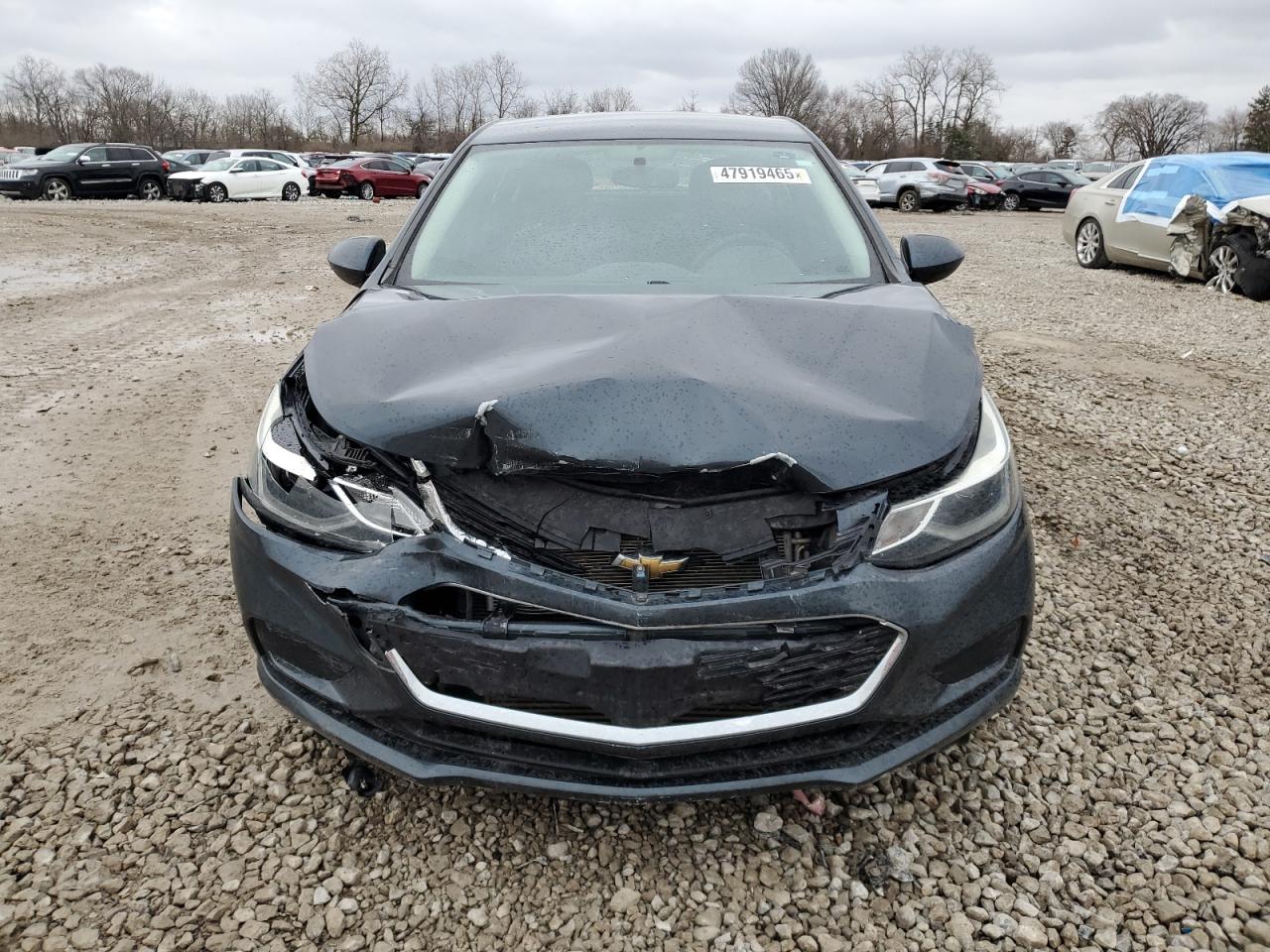 2017 Chevrolet Cruze - Image 5