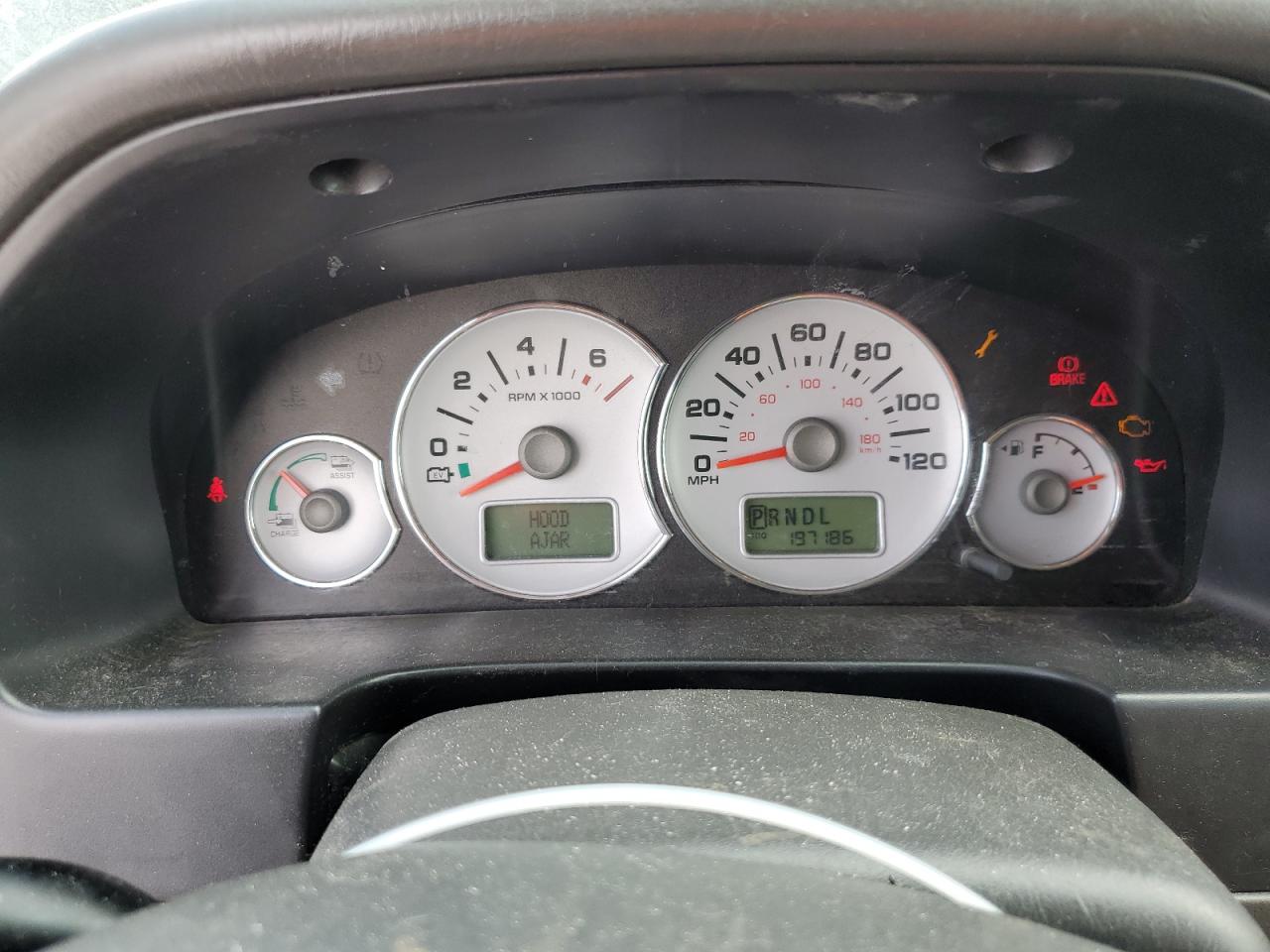 2007 Ford Escape - Image 9