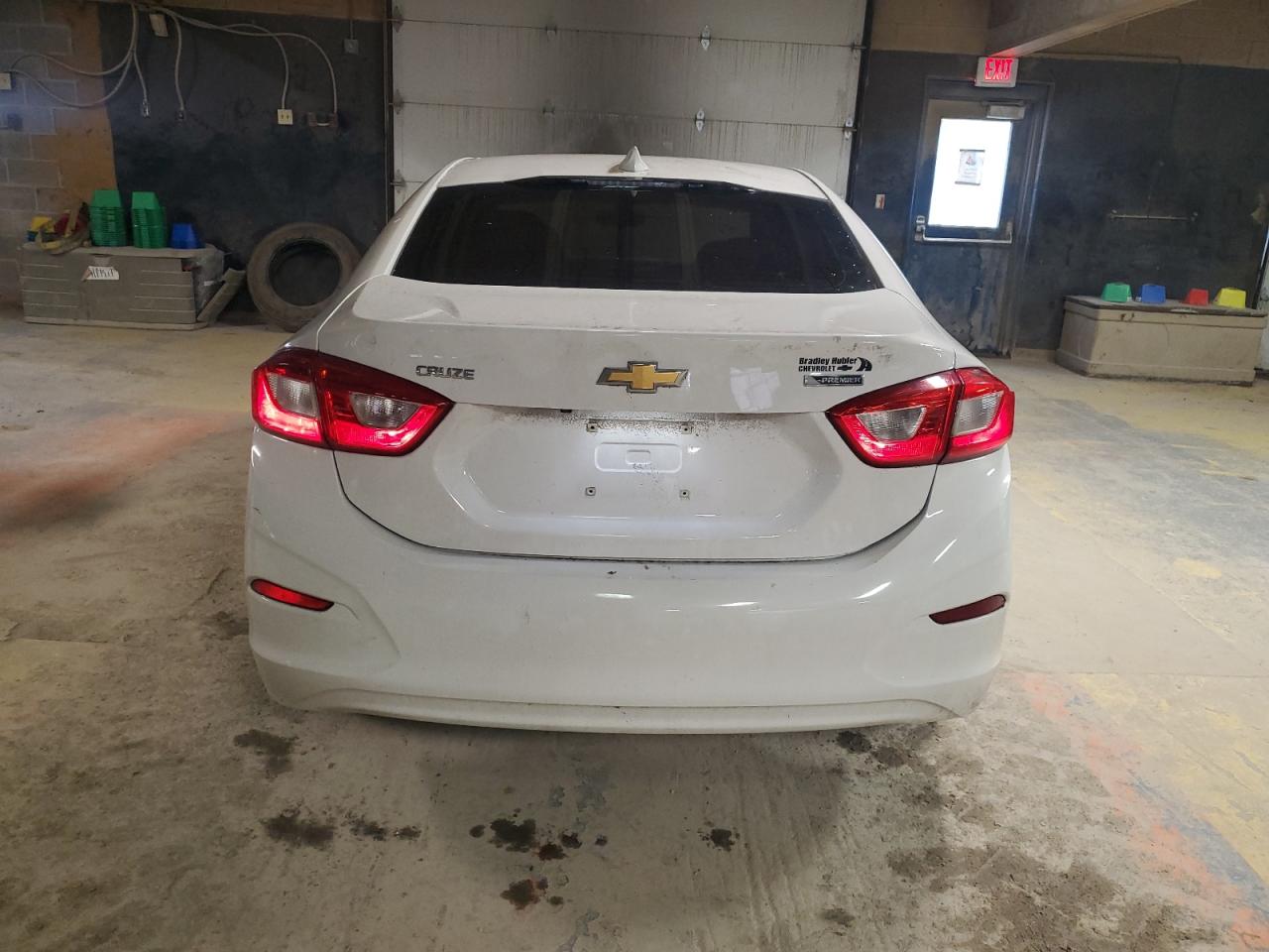 2017 Chevrolet Cruze - Image 6