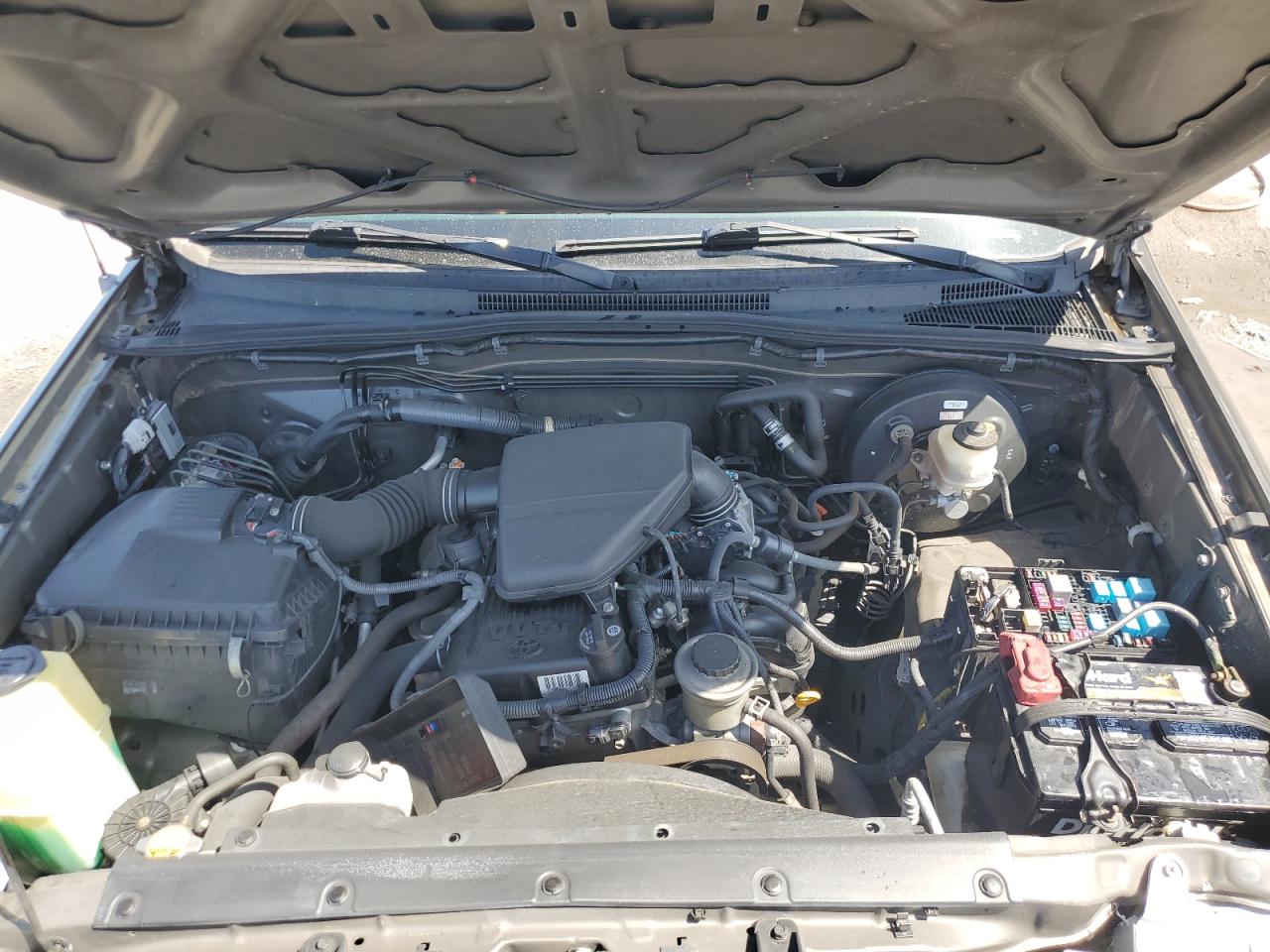 2009 Toyota Tacoma - Image 11