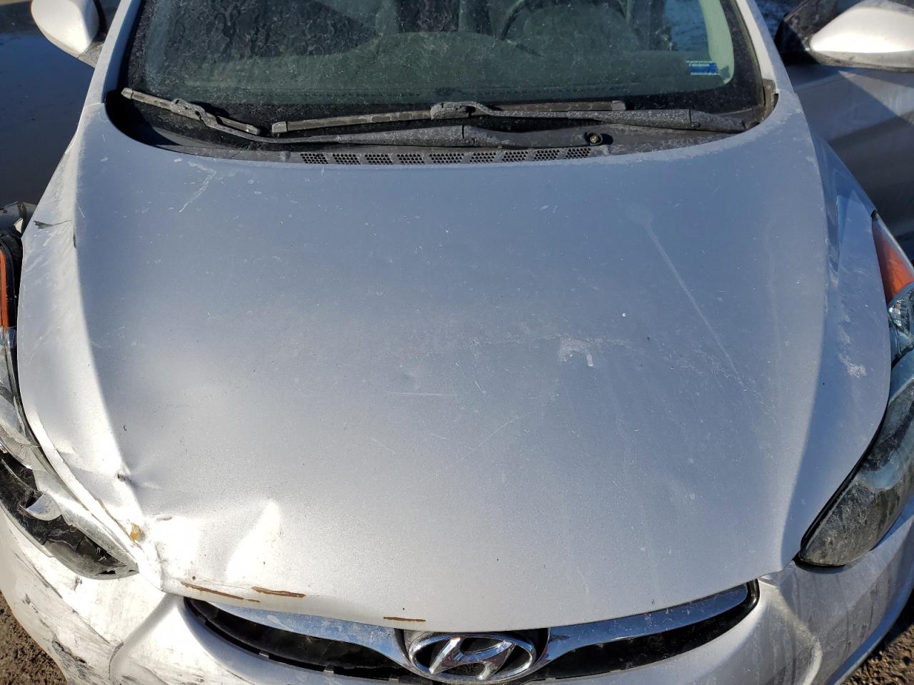 2013 Hyundai Elantra - Image 11