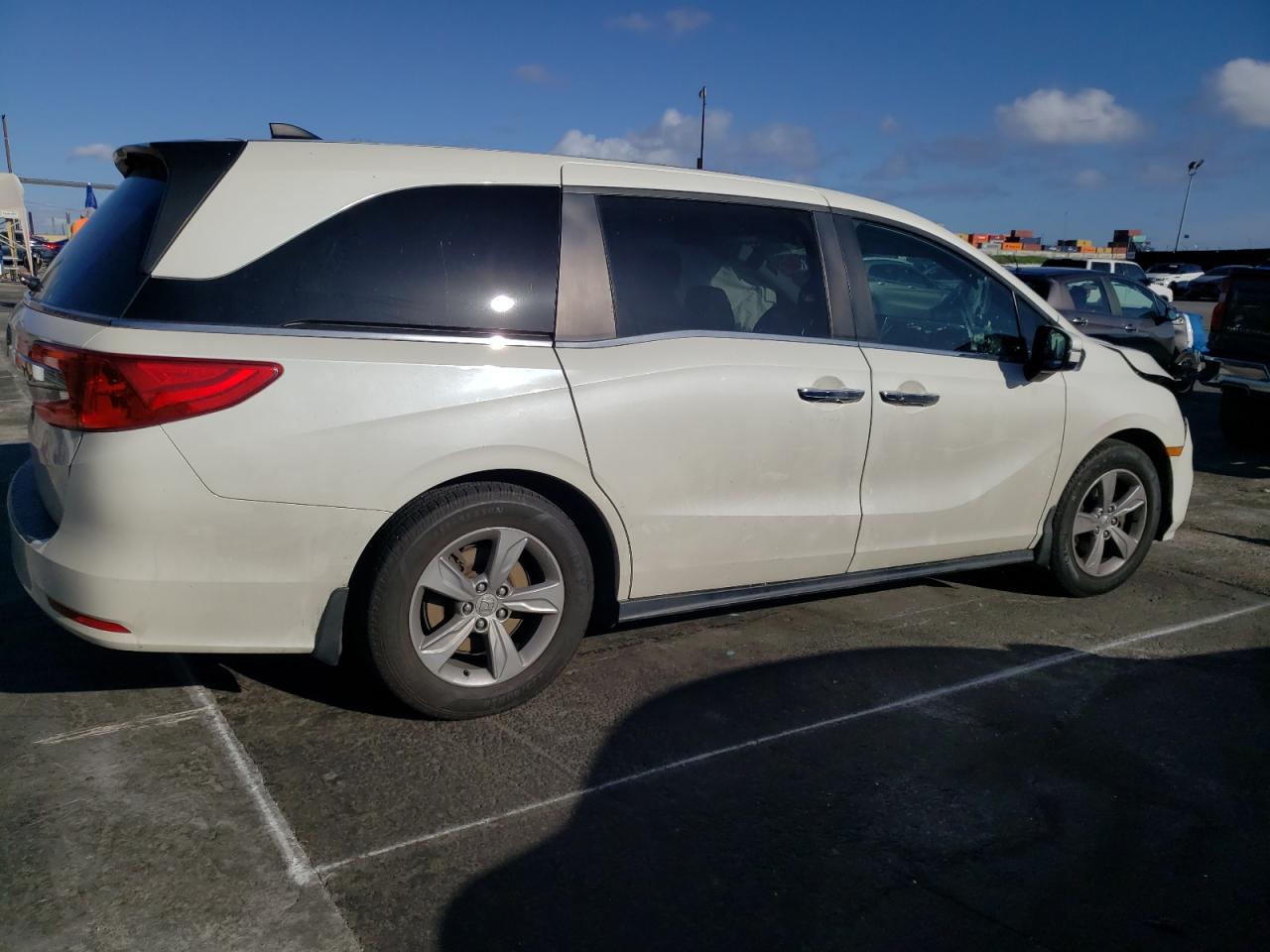 2018 Honda Odyssey - Image 3