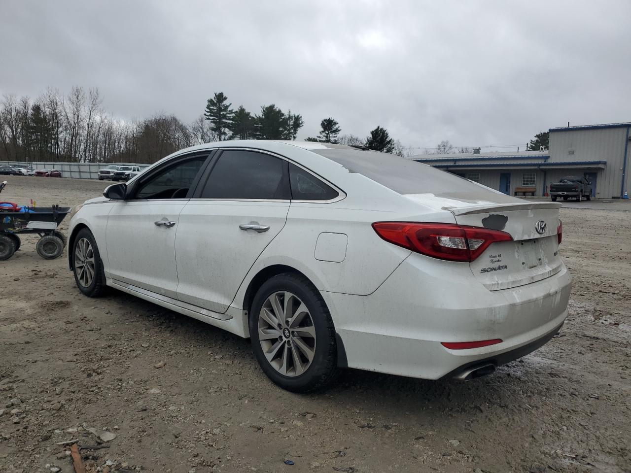 2015 Hyundai Sonata - Image 2
