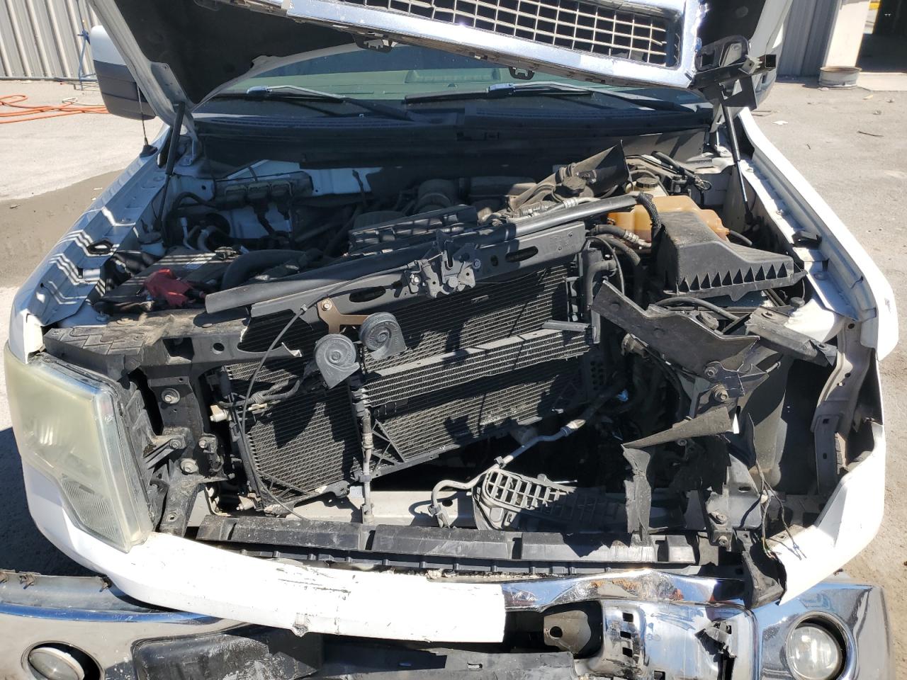 2010 Ford F-150 - Image 12