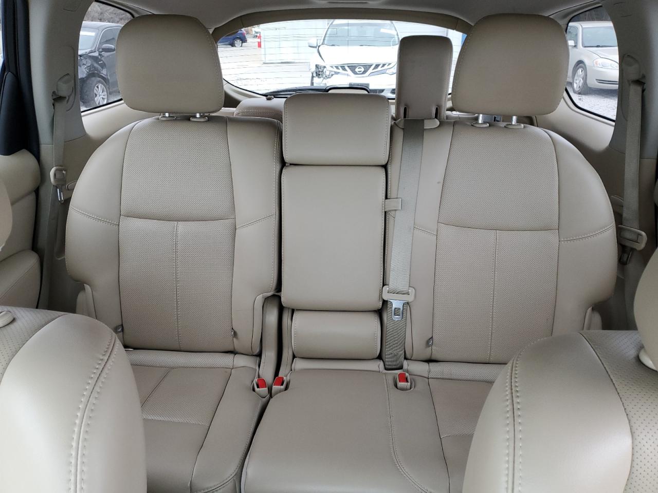 2015 Nissan Pathfinder - Image 10