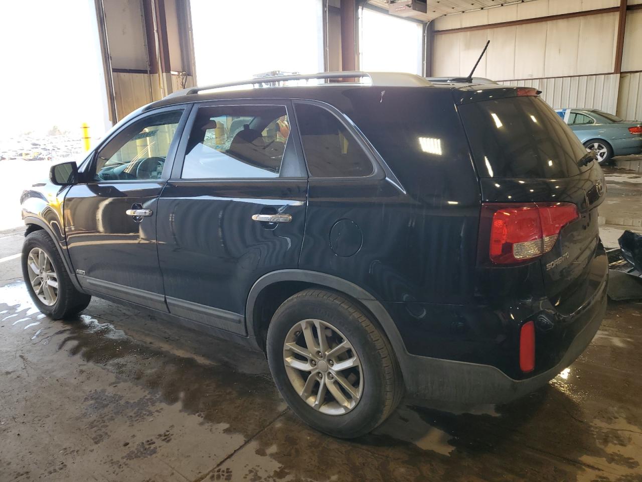 2015 Kia Sorento - Image 2
