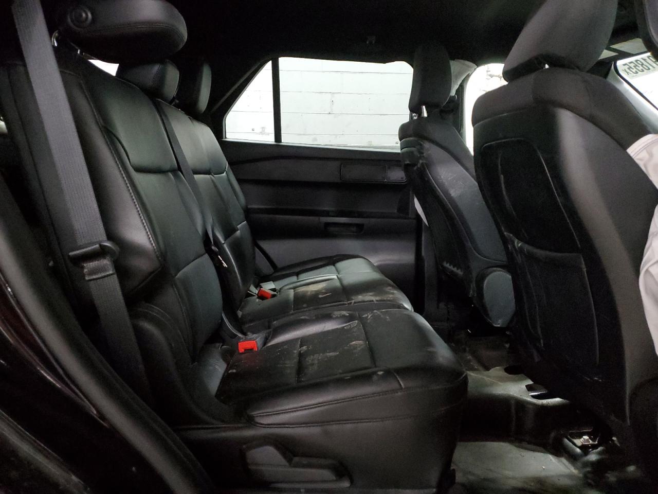 2020 Ford Explorer - Image 10