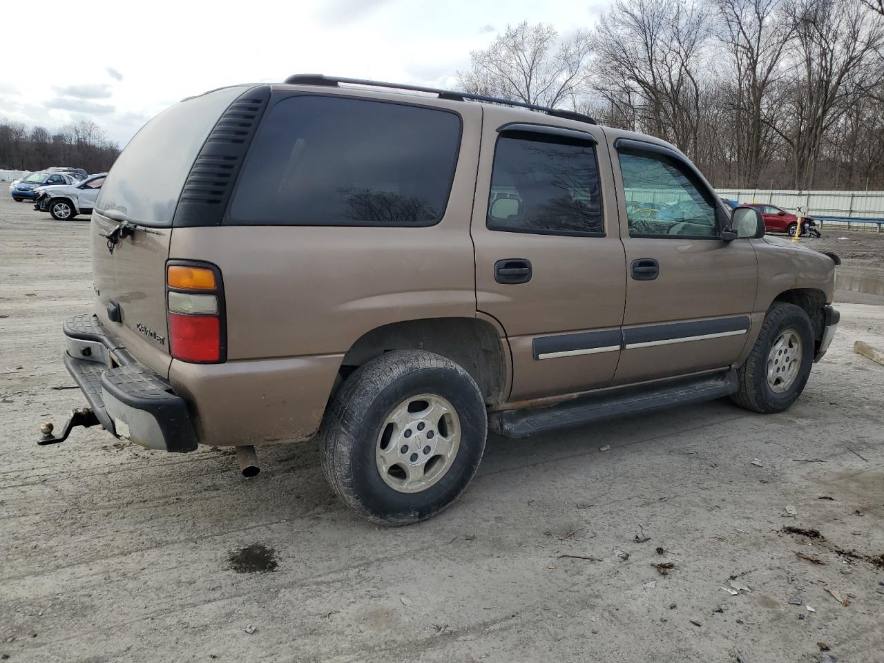 2004 Chevrolet Tahoe - Image 3