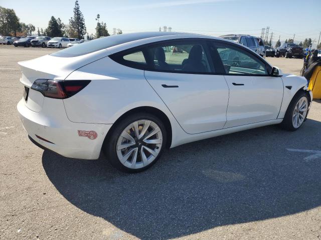  TESLA MODEL 3 2022 Белый