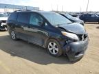 2014 Toyota Sienna Le за продажба в Woodhaven, MI - Front End