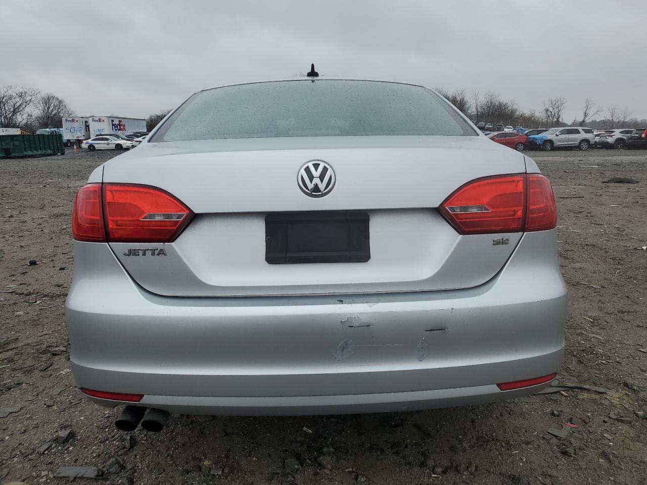 2014 Volkswagen Jetta - Image 6