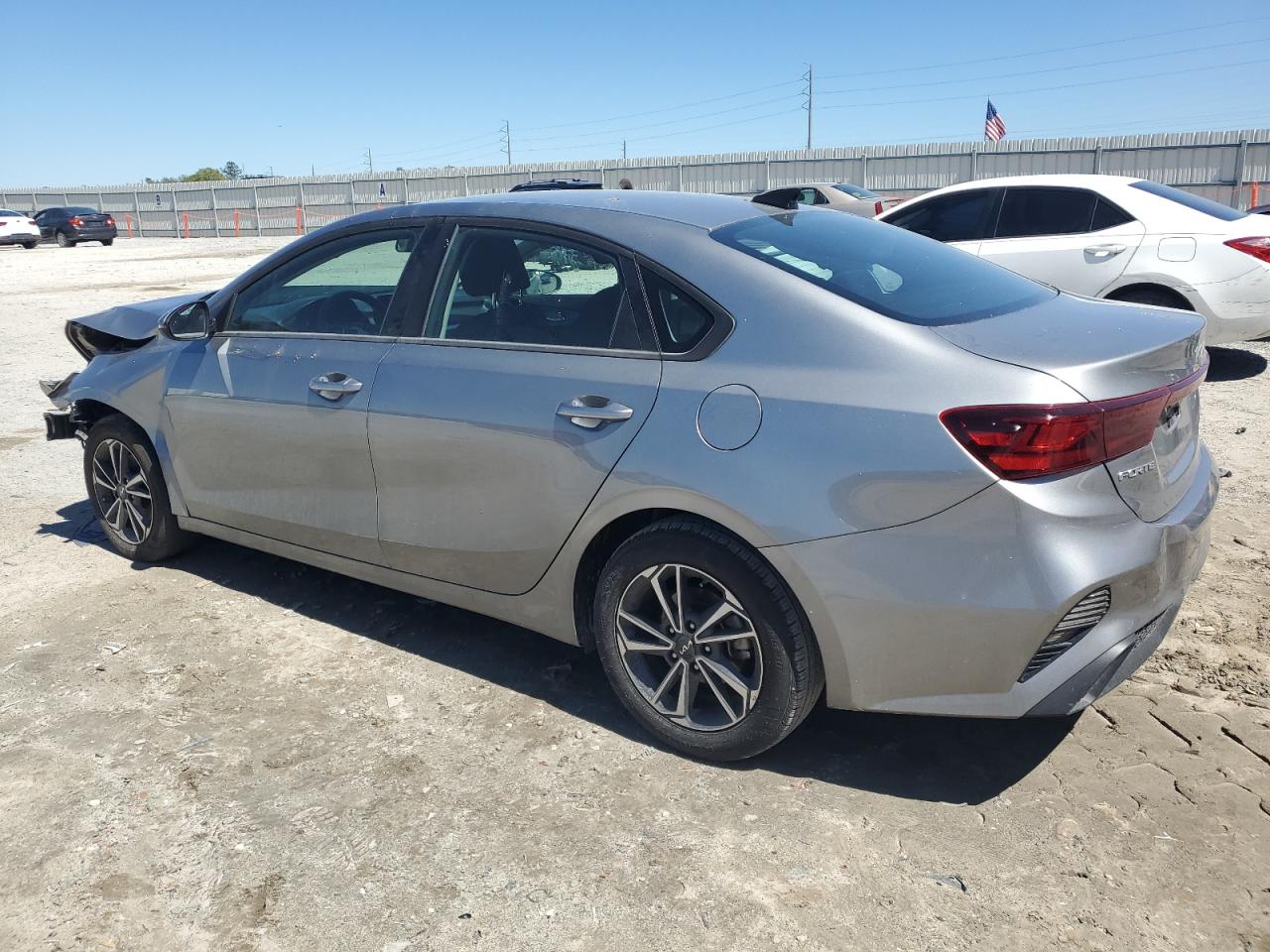 2024 Kia Forte - Image 2