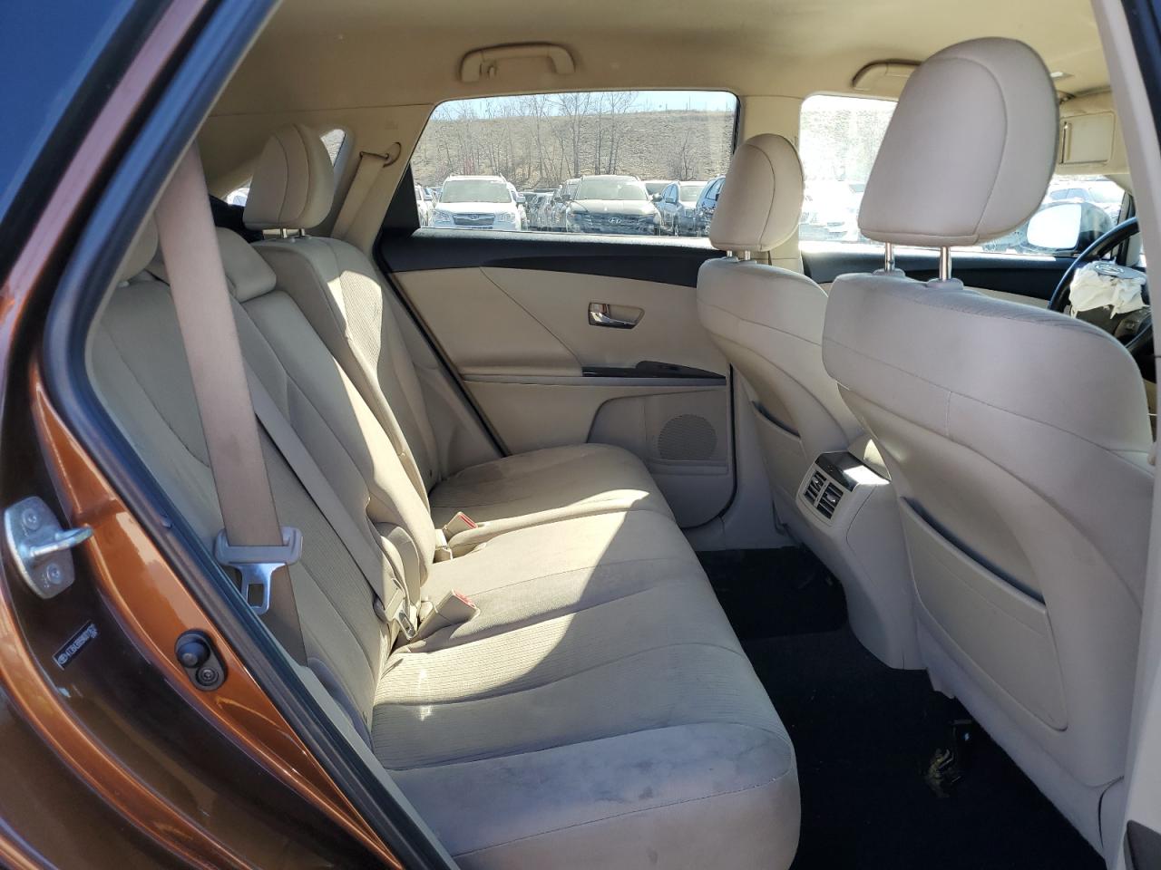 2010 Toyota Venza - Image 11
