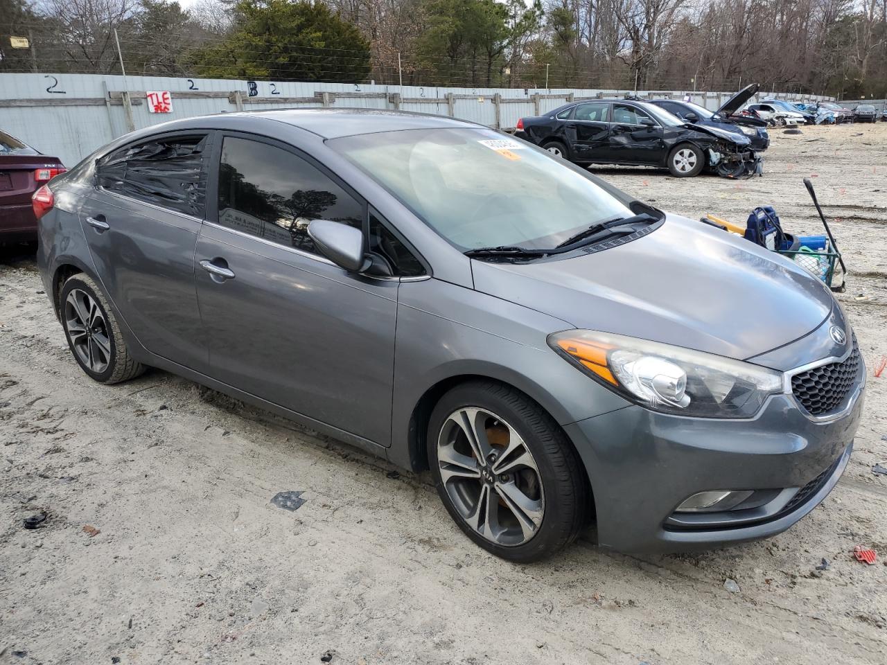 2016 Kia Forte - Image 4