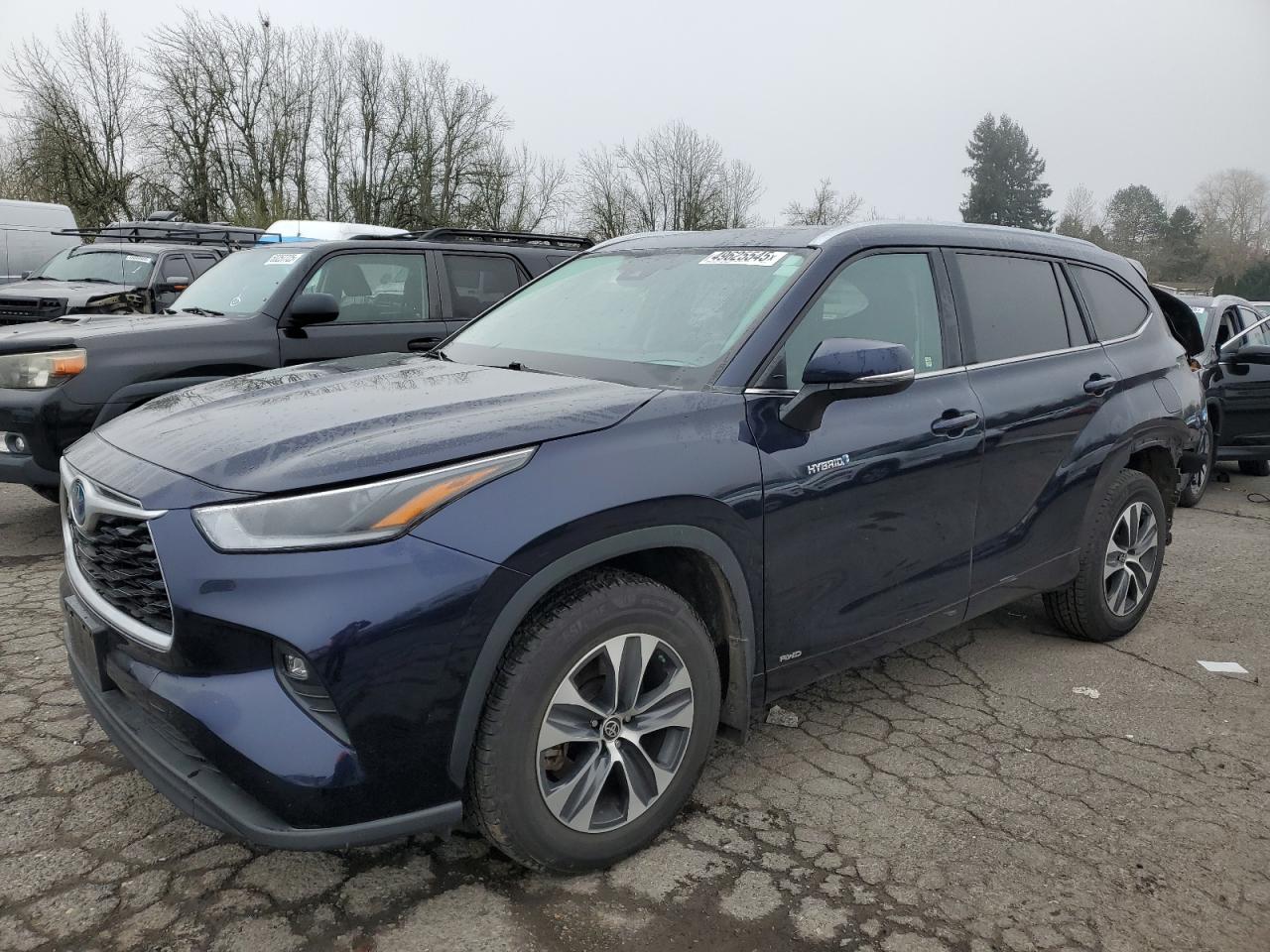 2021 Toyota Highlander Hybrid Xle на продаже в Portland, OR - Rear End