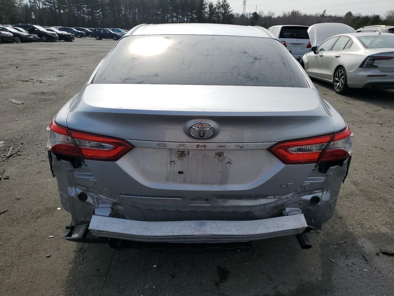 2018 Toyota Camry - Image 6