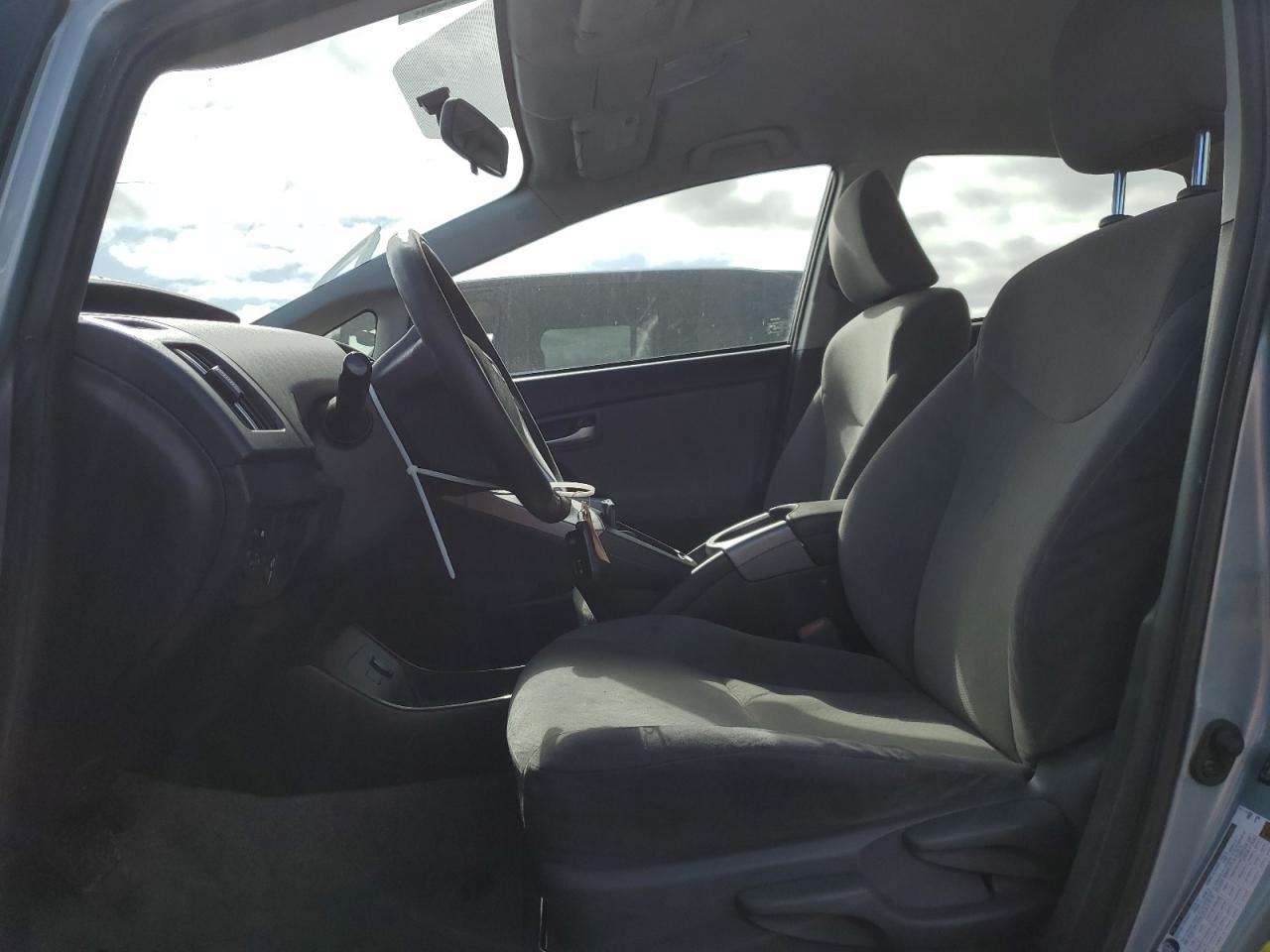 2014 Toyota Prius - Image 7