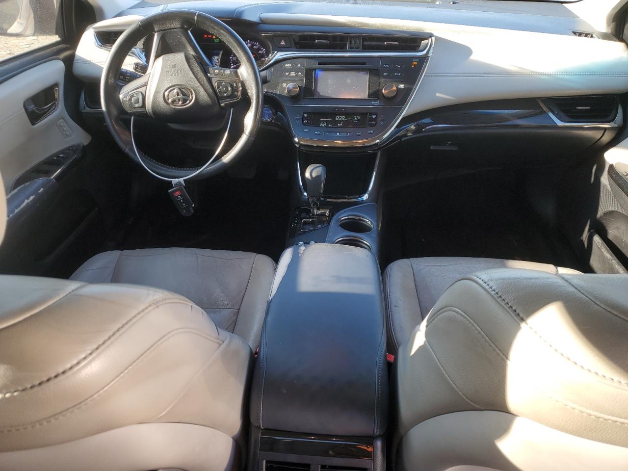 2013 Toyota Avalon - Image 8
