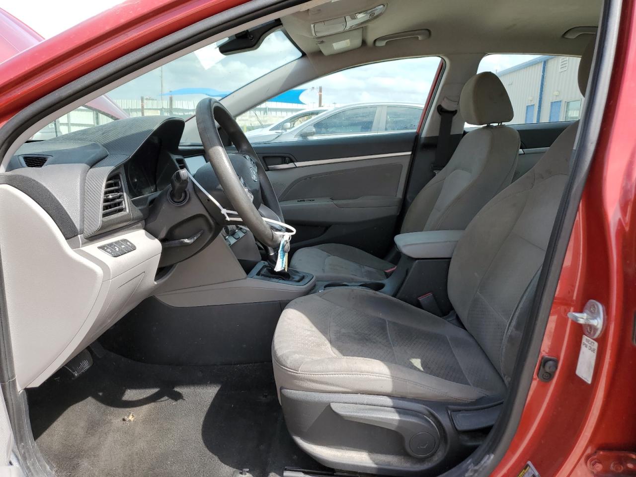 2019 Hyundai Elantra - Image 7