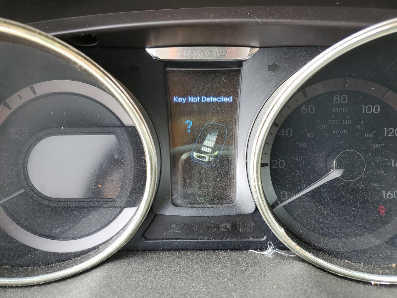 2011 Hyundai Sonata - Image 9