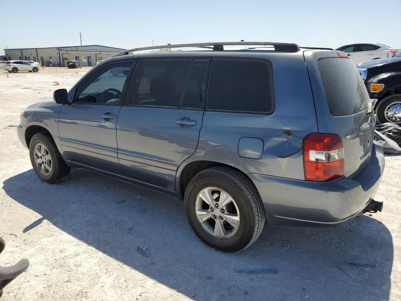 2006 Toyota Highlander - Image 2