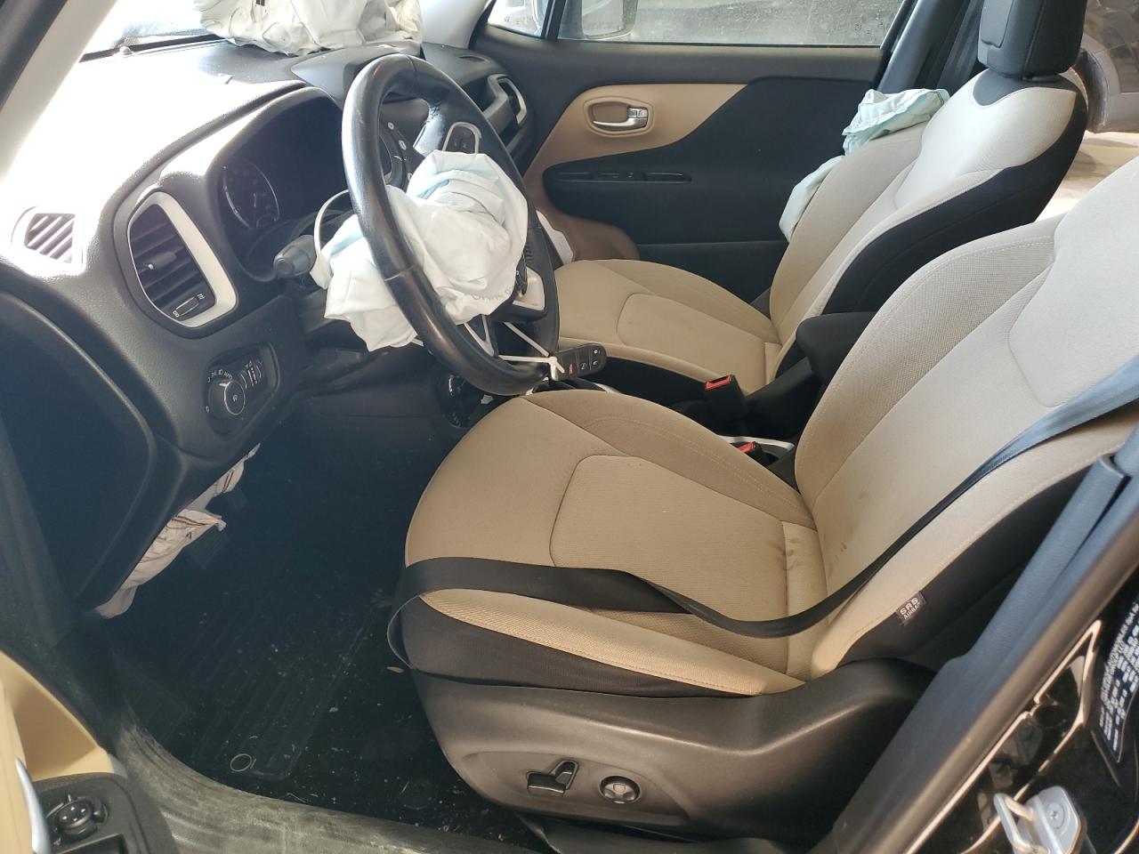 2015 Jeep Renegade - Image 7