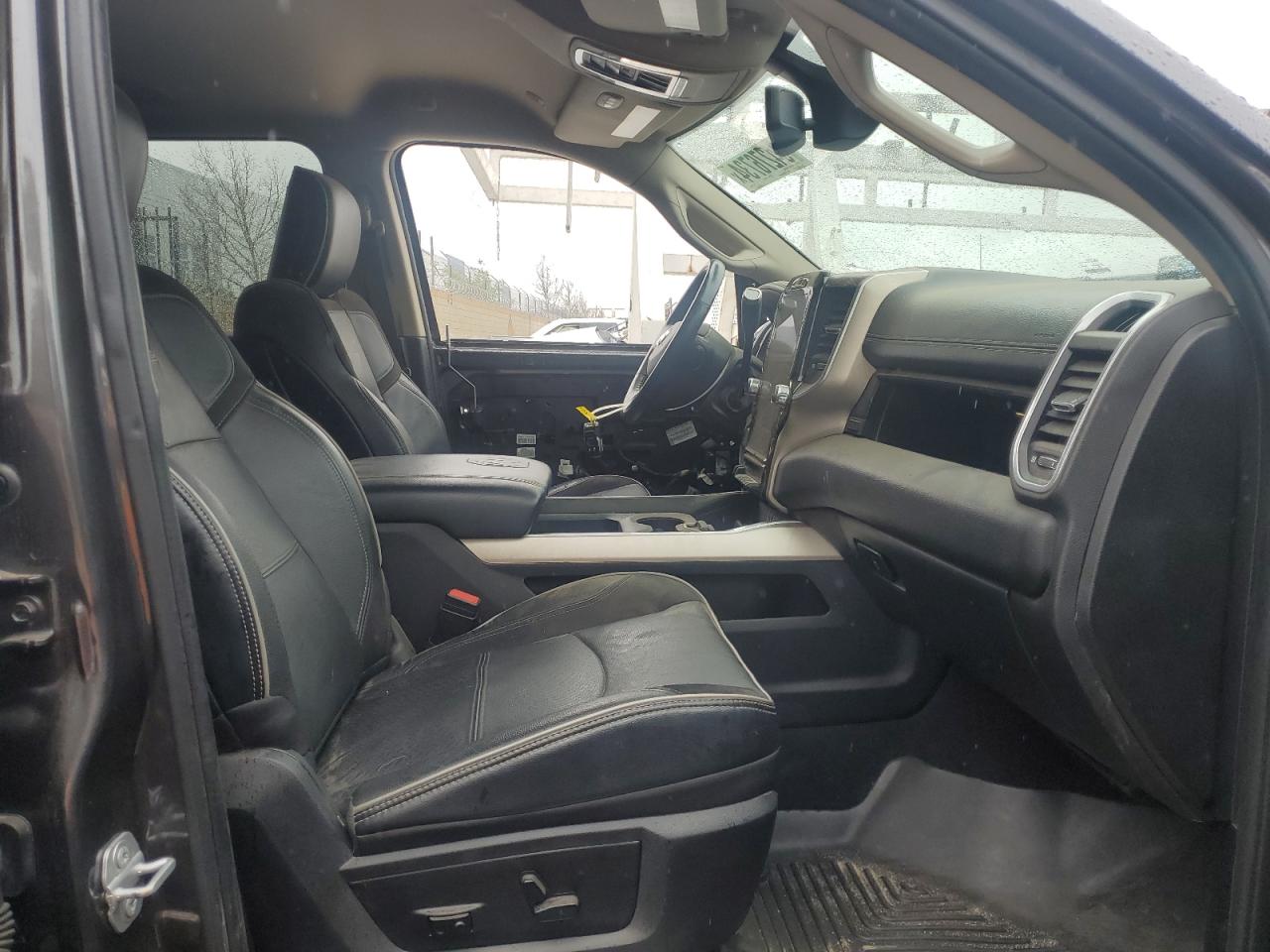 2020 RAM 3500 - Image 7